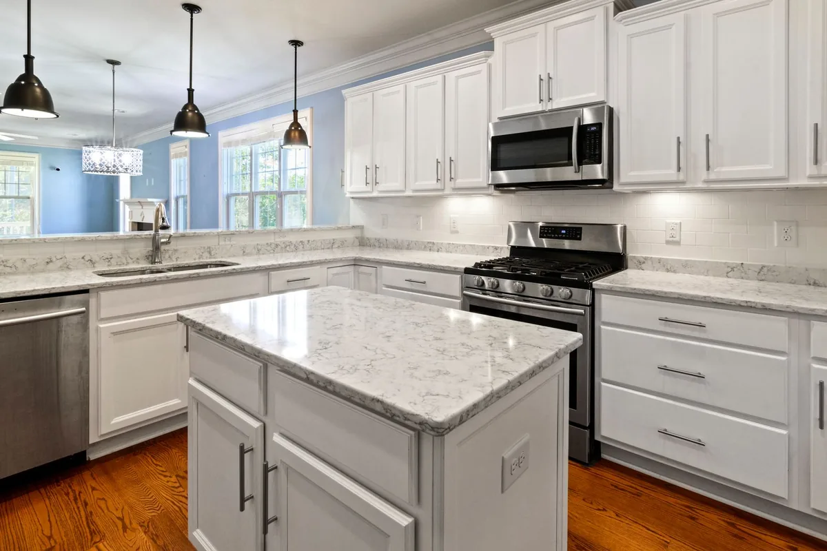 Filth & Squalor Cleanup in Quartz Hill, CA